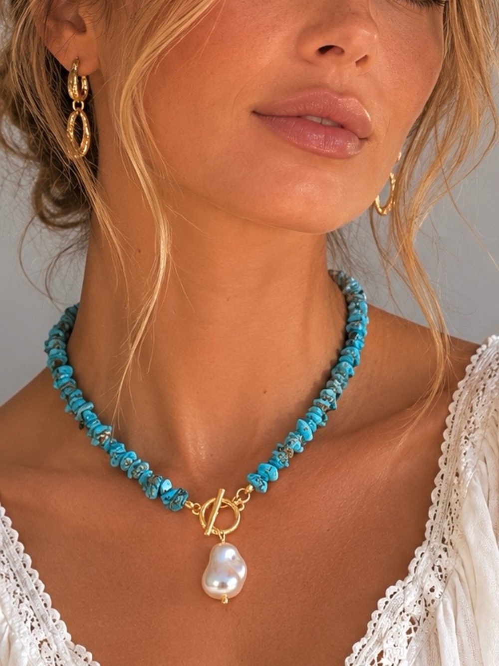 NWT Turquoise Choker Necklace
Baroque Freshwater Pearl Pendant 18K Gold Plated
